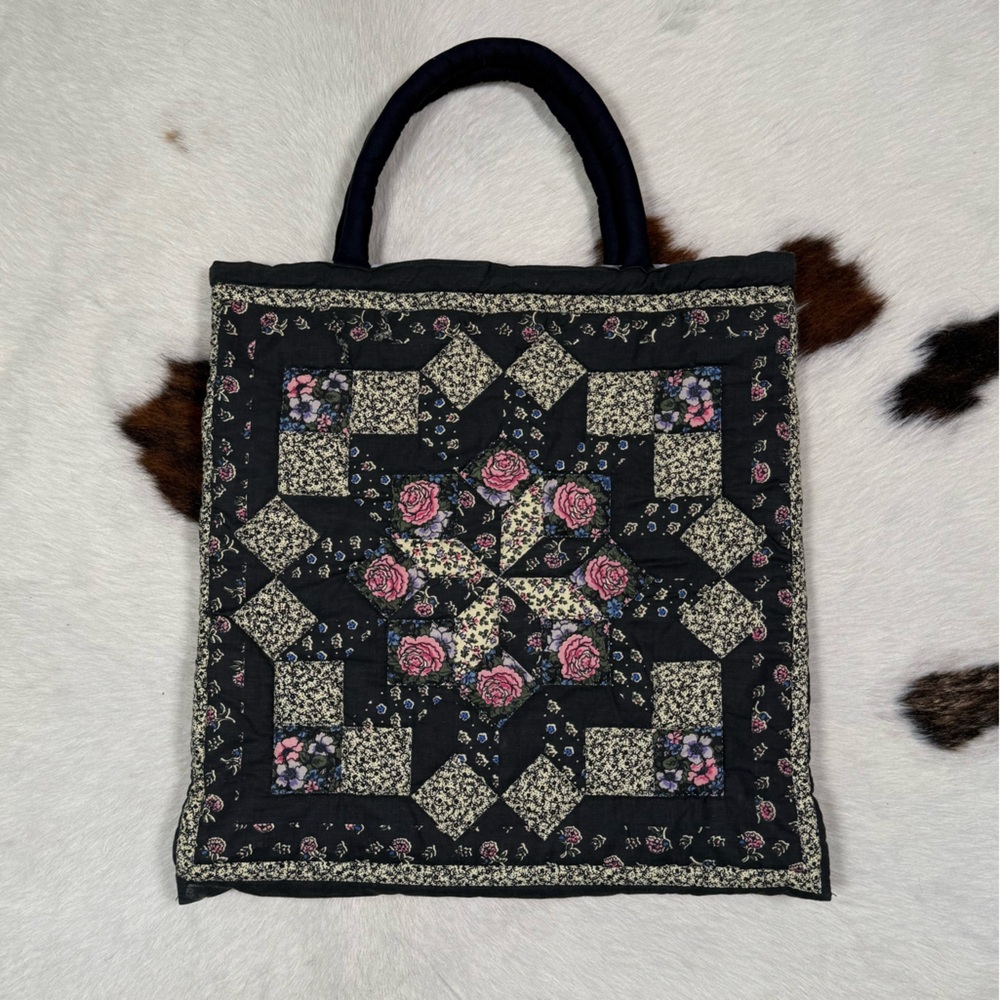Vintage Patchwork Quilted Tote Bag – Black Floral Folk Quilt